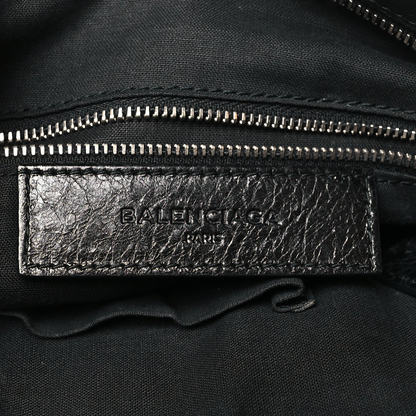 Agneau Giant 12 Silver Hardware Town Black