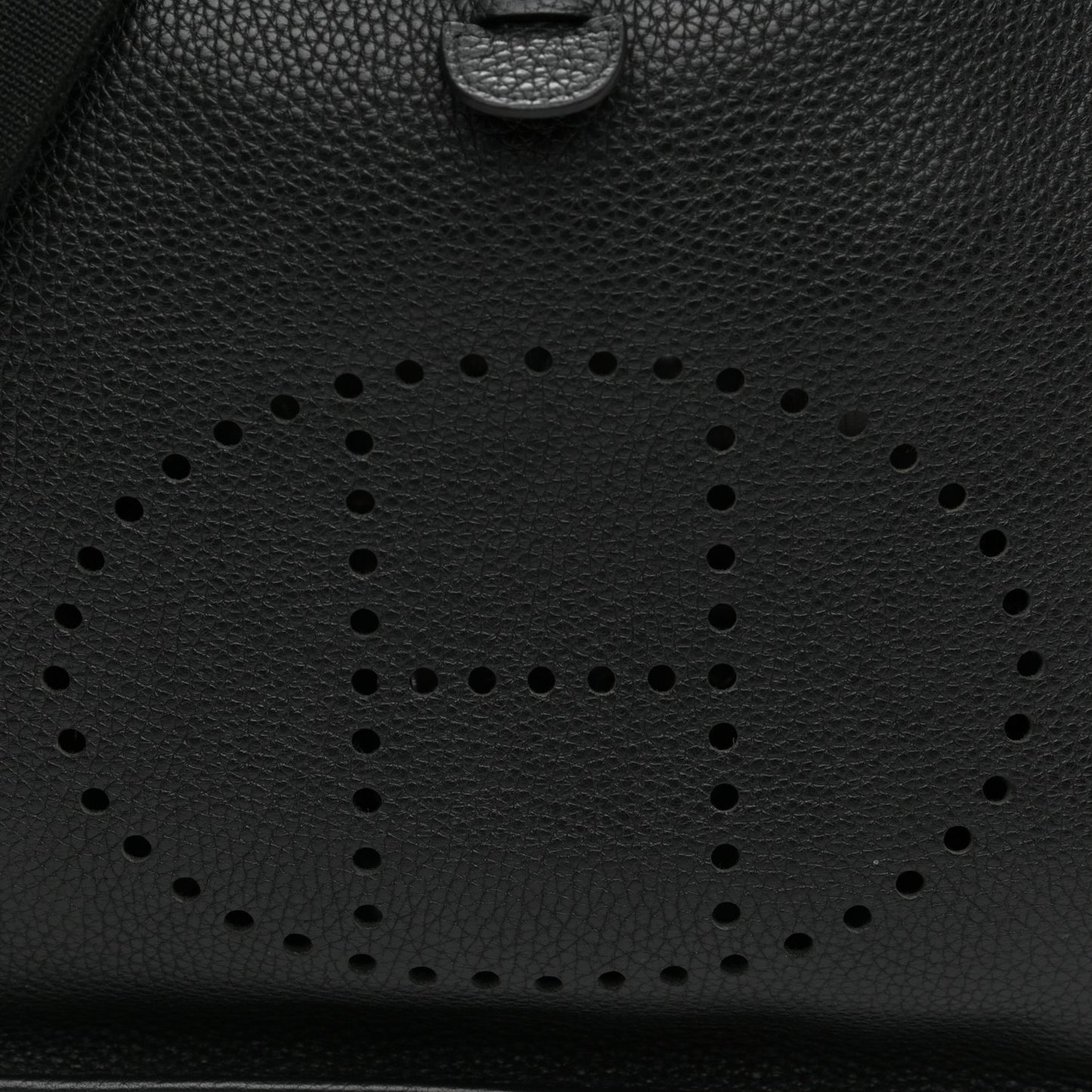 Taurillon Clemence Evelyne III PM Black