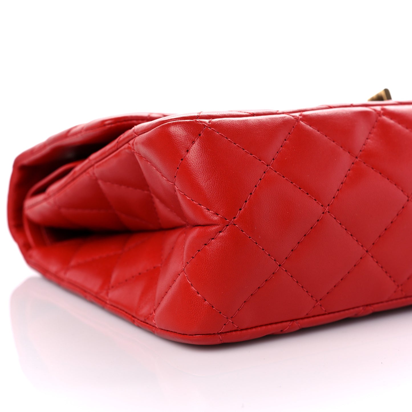 Lambskin Quilted 2.55 Reissue 225 Flap Red