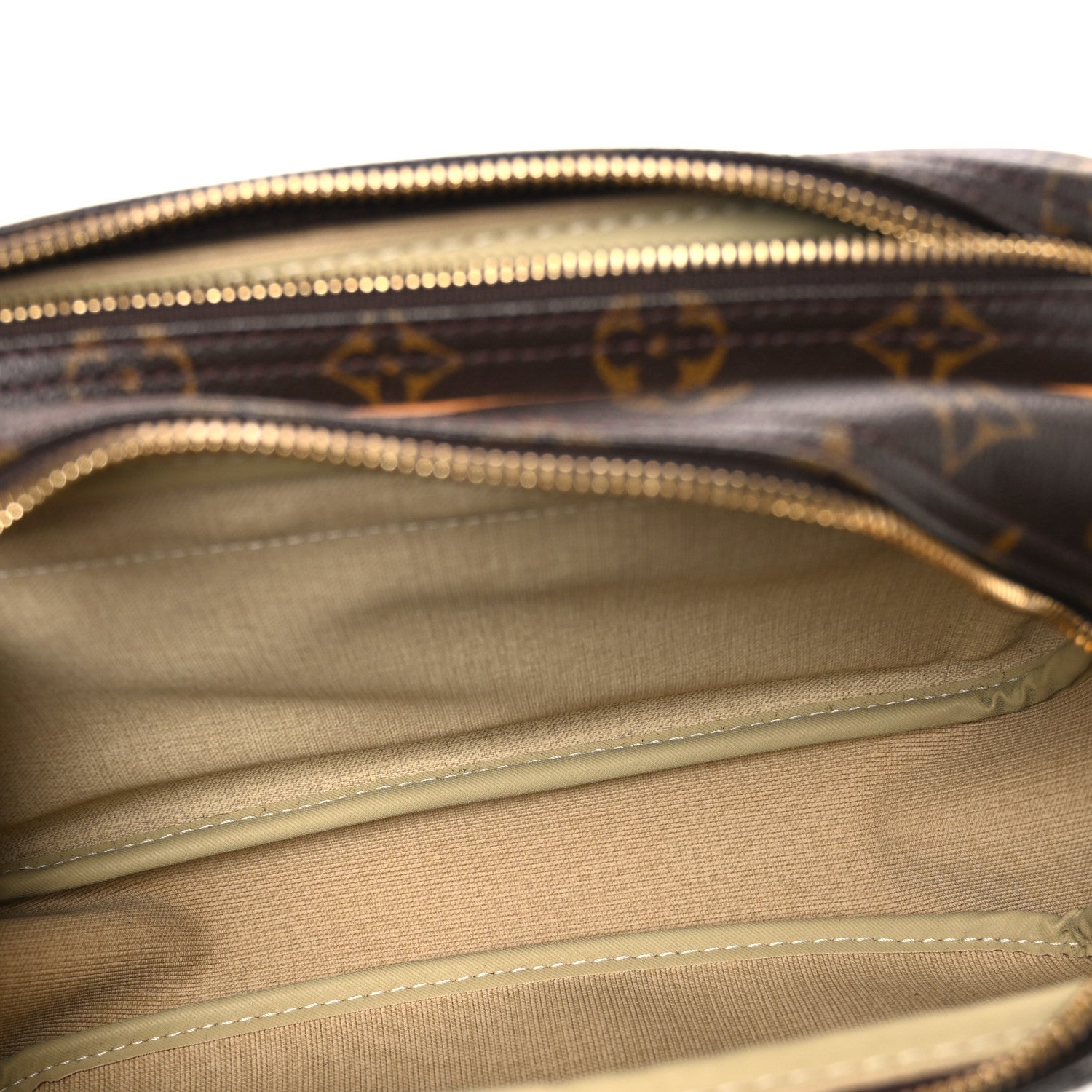 Louis Vuitton Monogram Reporter PM 6 of 9