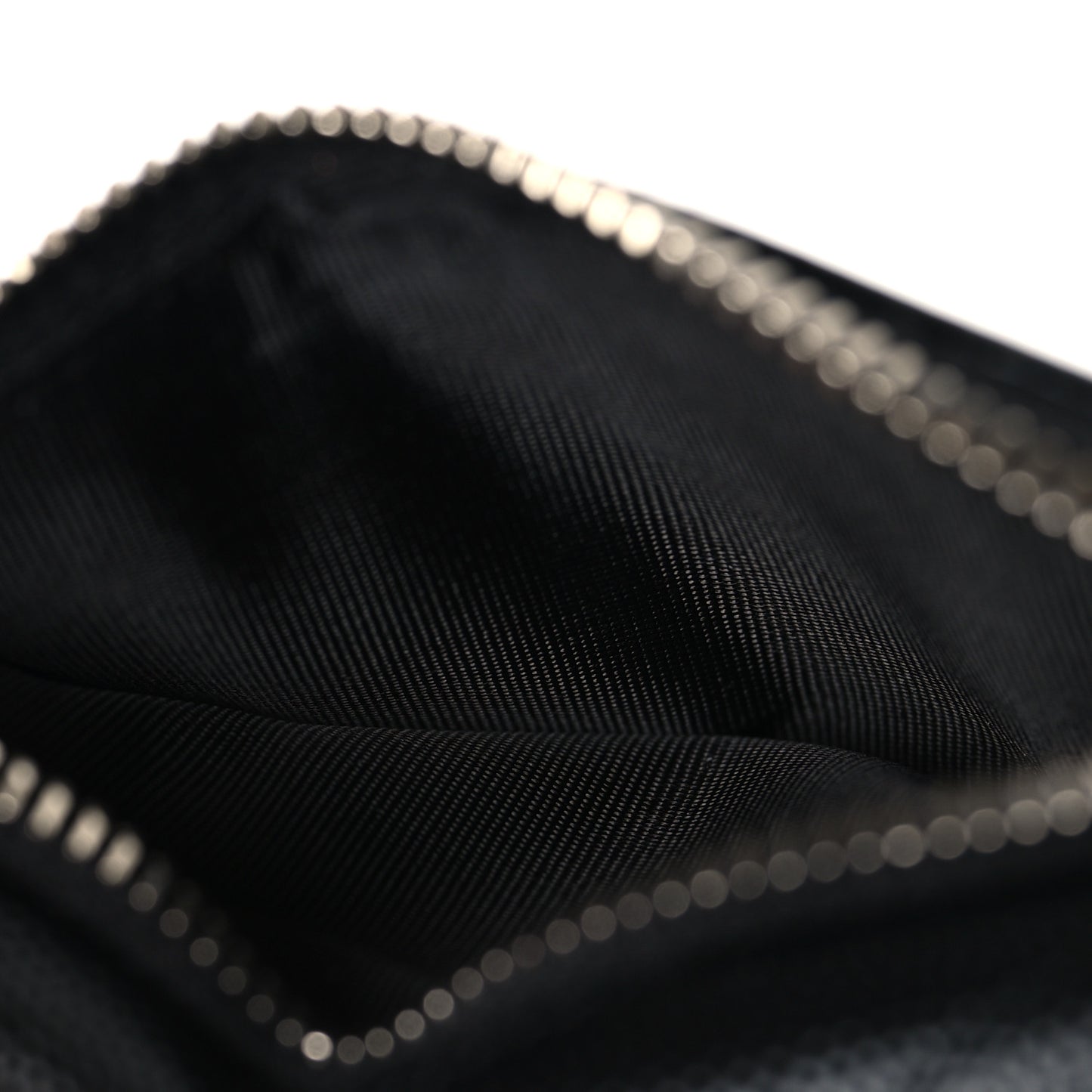 Grain De Poudre Matelasse Chevron Monogram Compact Wallet Black