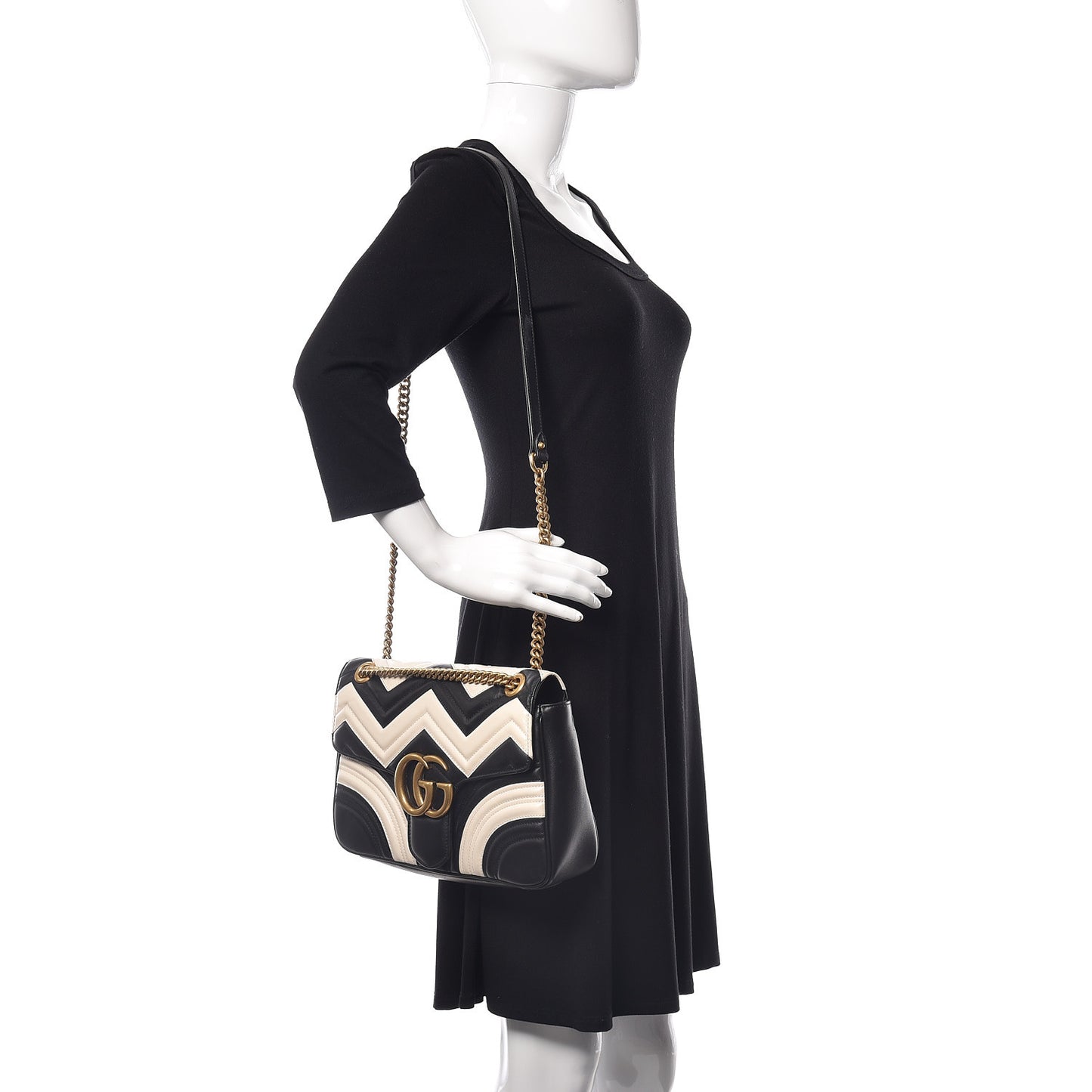 Calfskin Matelasse Medium GG Marmont Shoulder Bag Black White