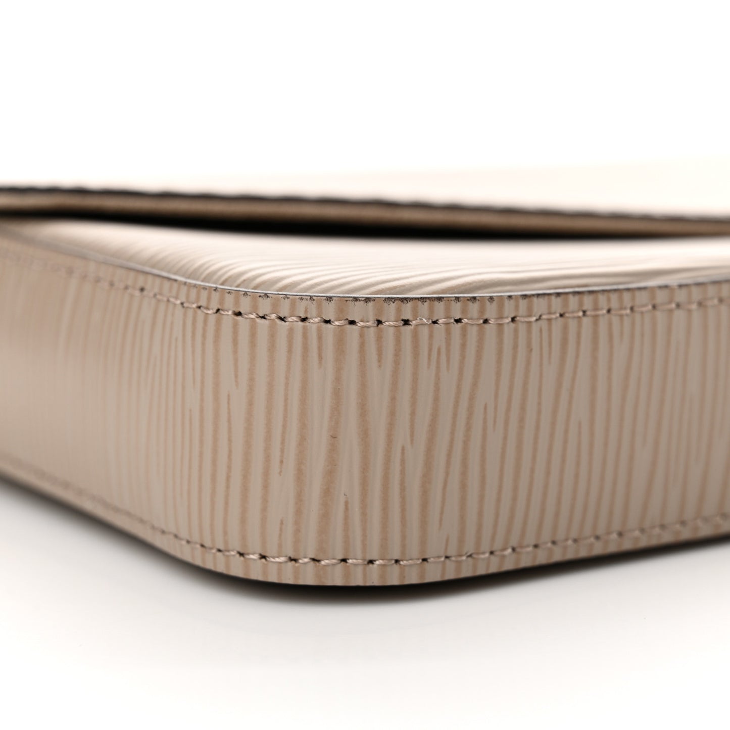 Epi Felicie Pochette Chain Wallet Galet
