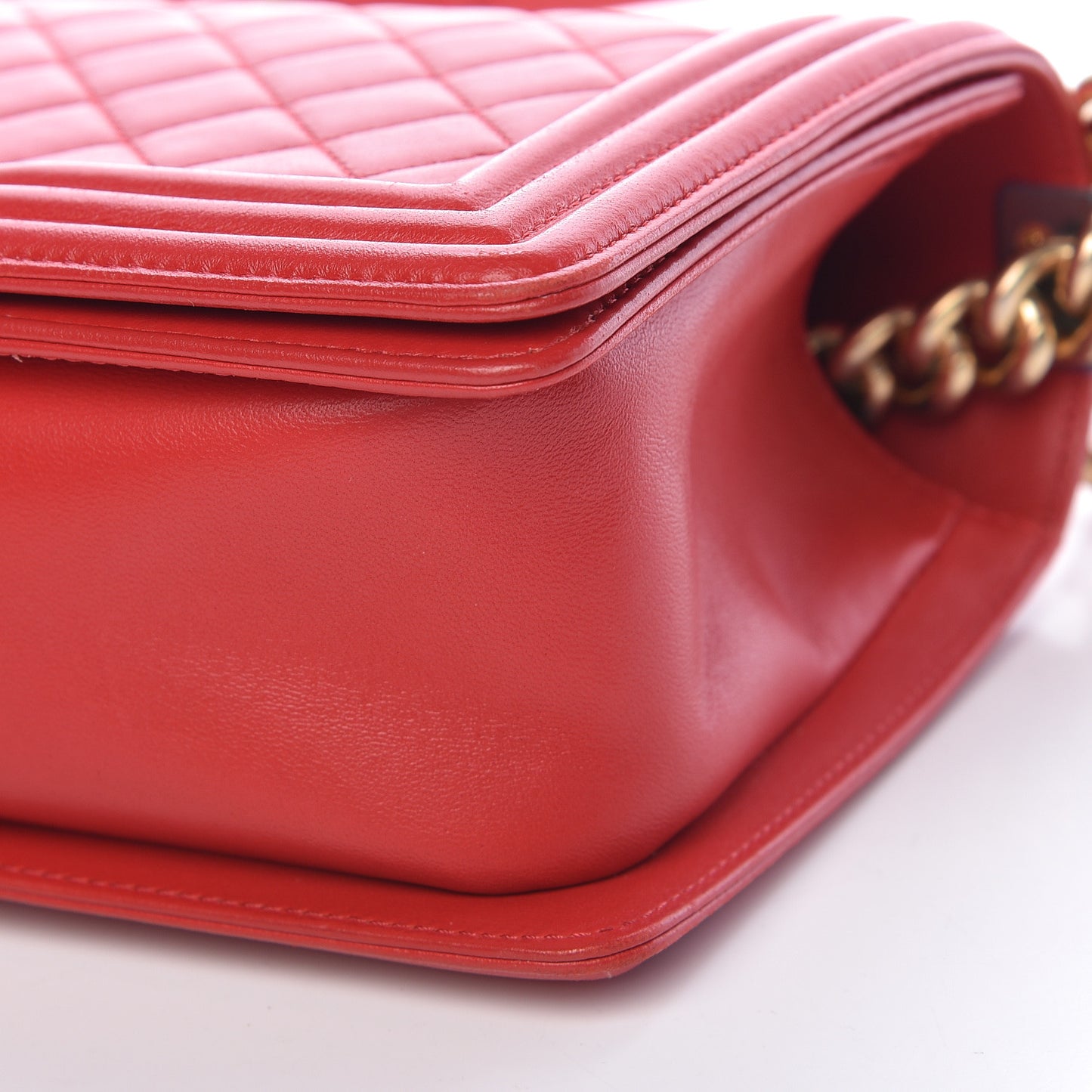 Lambskin Quilted Medium Boy Flap Red