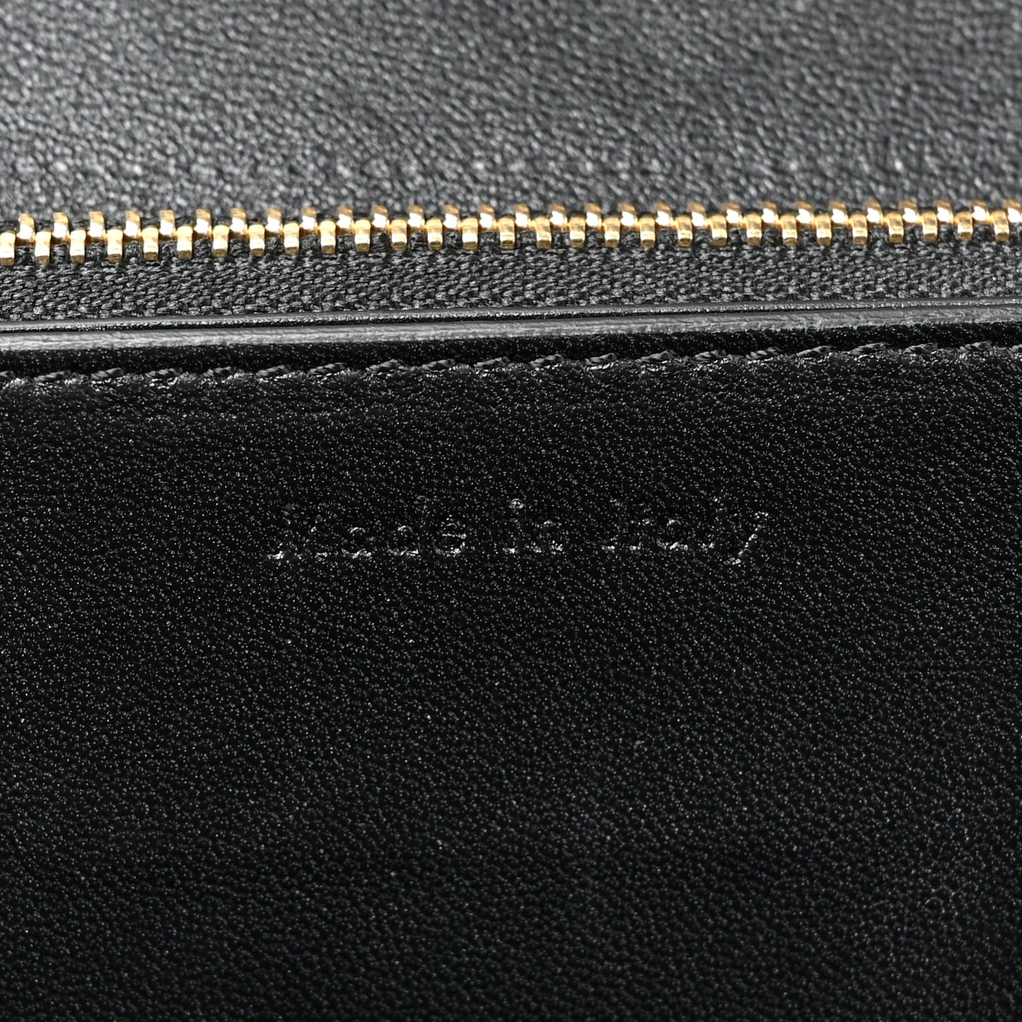 Box Calfskin Medium Classic Box Flap Bag Black