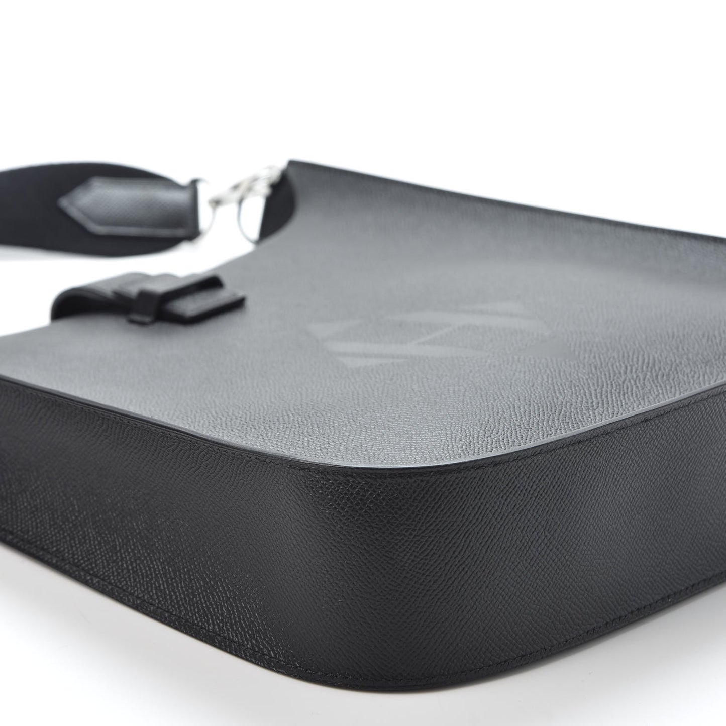 Epsom Evelyne Sellier 29 PM Black