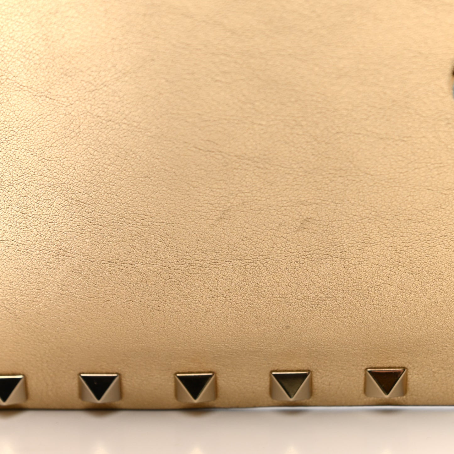 Metallic Calfskin Medium Rockstud Envelope Flat Wristlet Pouch Gold