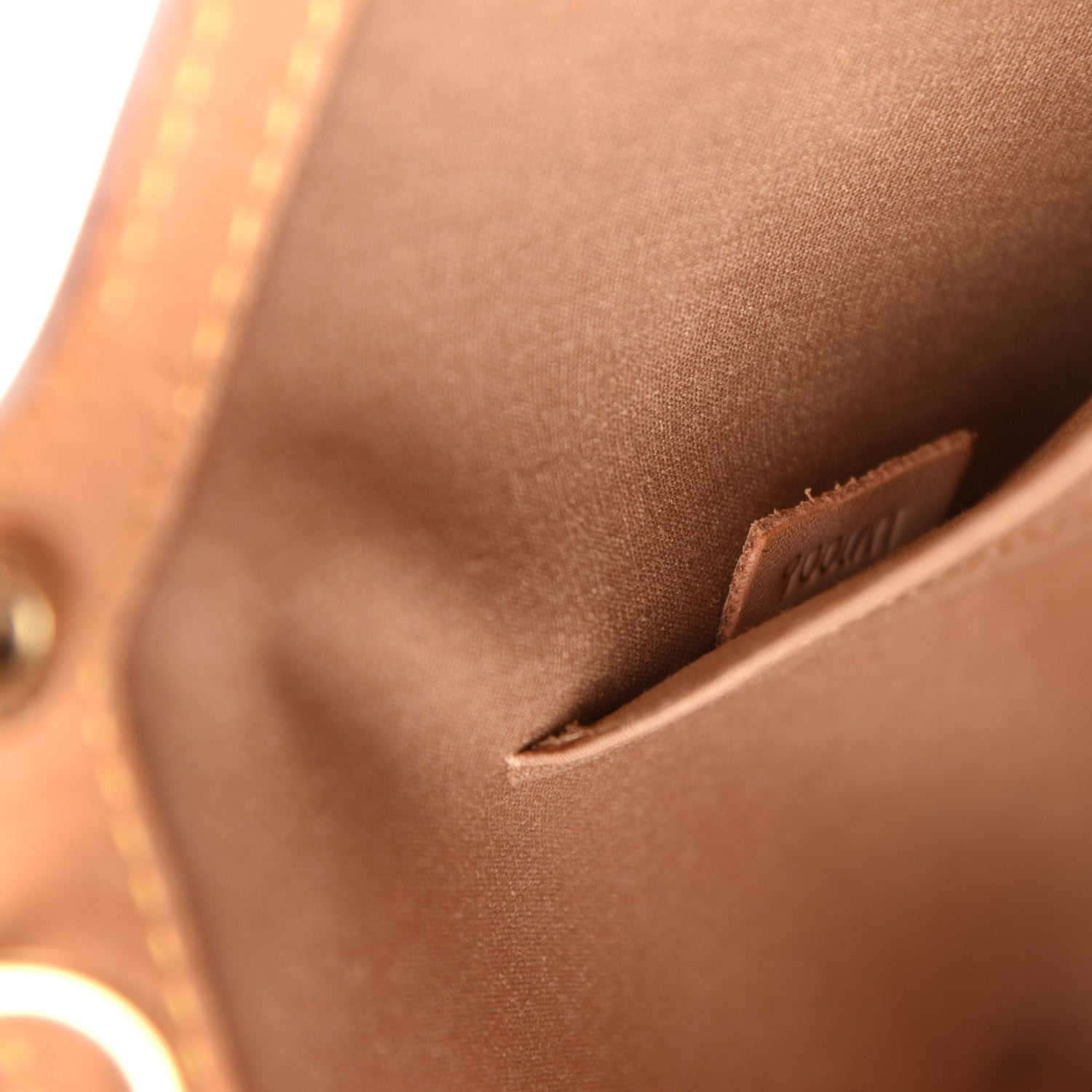 Louis Vuitton Vernis Roxbury Drive Noisette 11 of 12