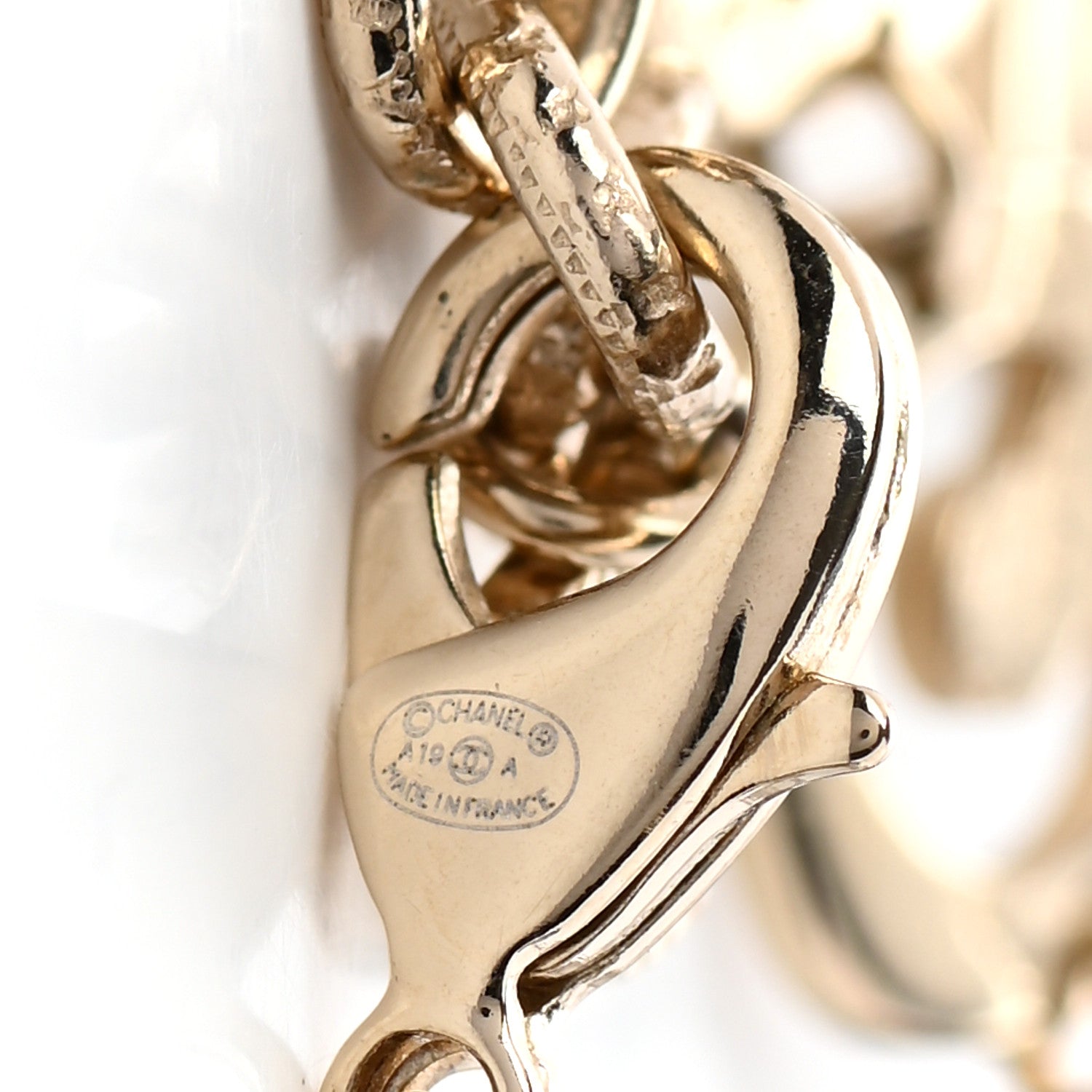 Chanel Pearl Papyrus Long Necklace Gold Pearly White Gold 5 of 5