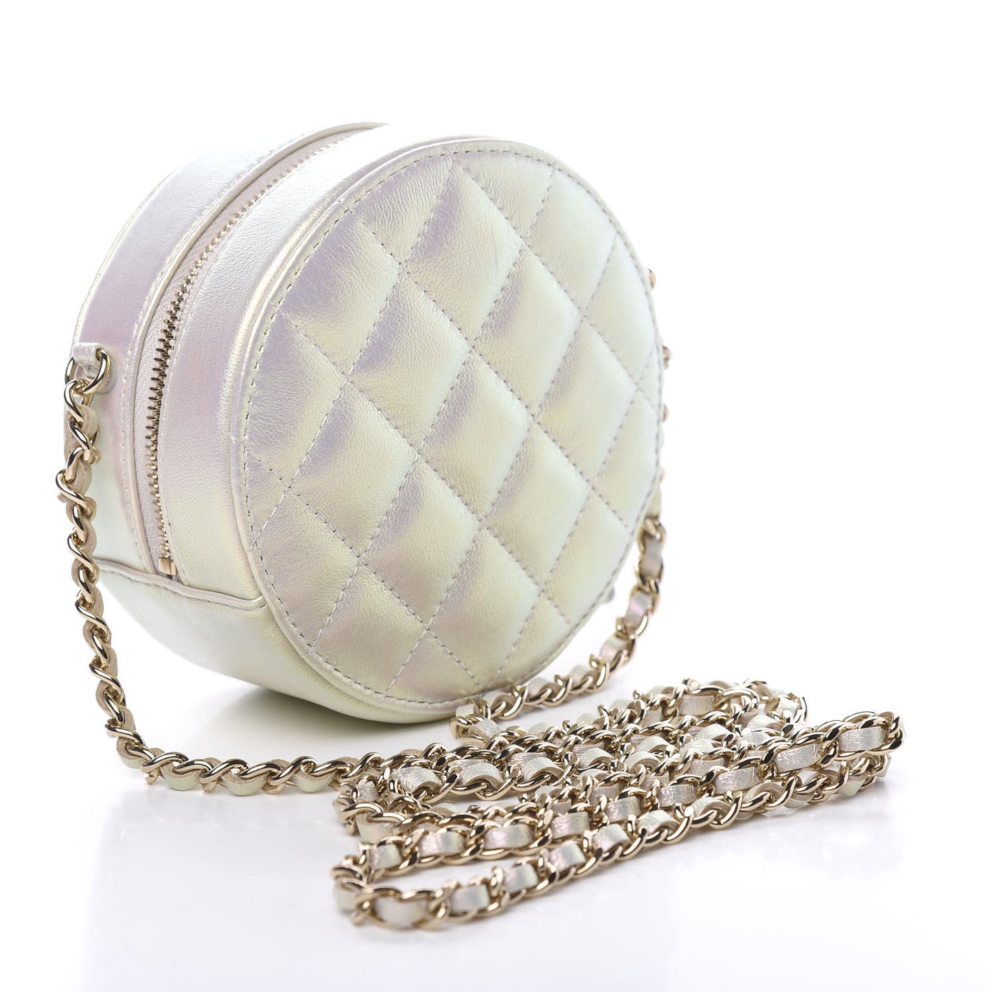 Iridescent Lambskin Quilted Round Clutch With Chain Ivory