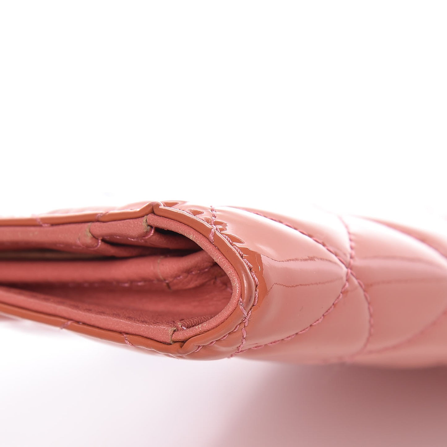 Patent Quilted Brilliant Yen Wallet Pink