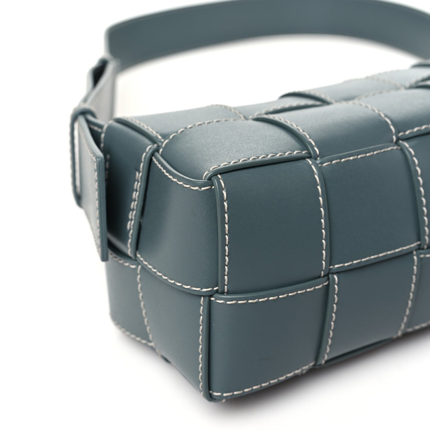 Lambskin Maxi Intrecciato Edge Stitch Cassette Shoulder Bag Thunder