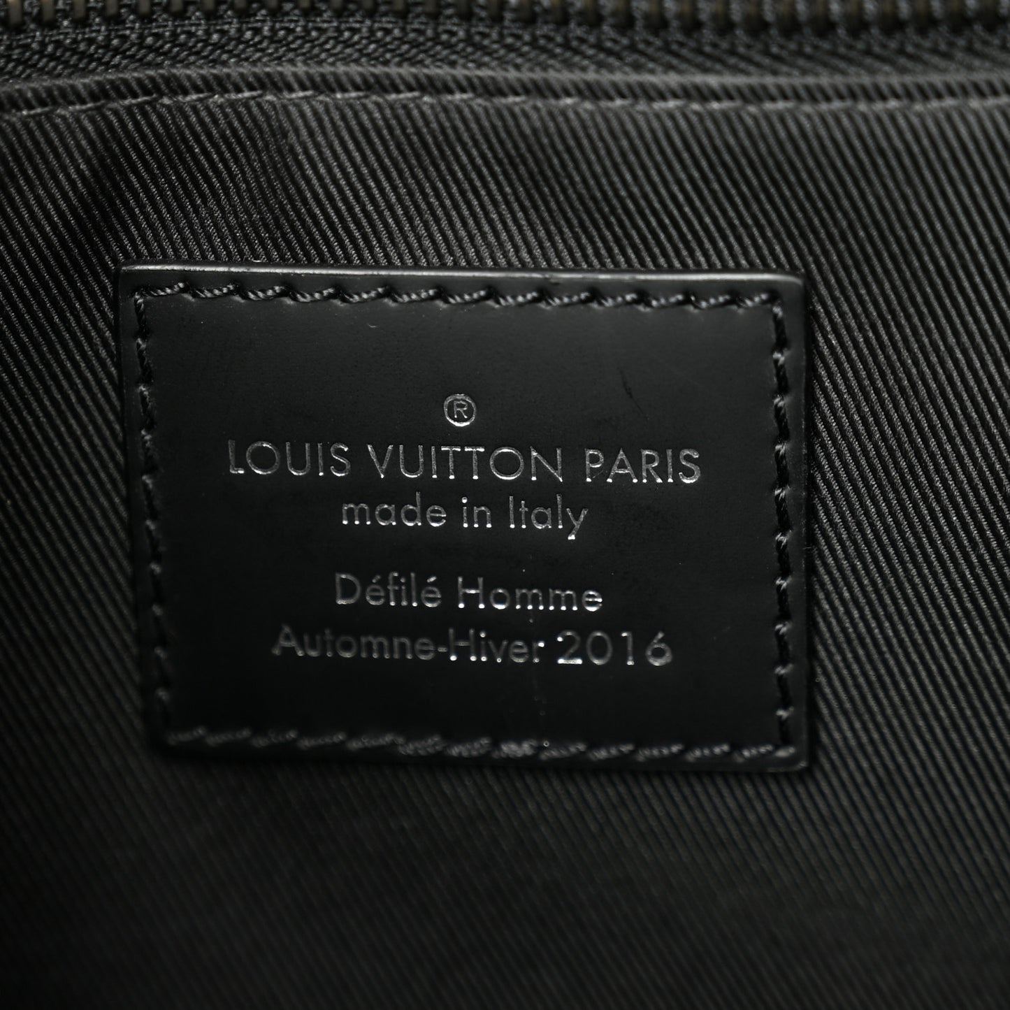 Monogram Eclipse Voyager PM Messenger