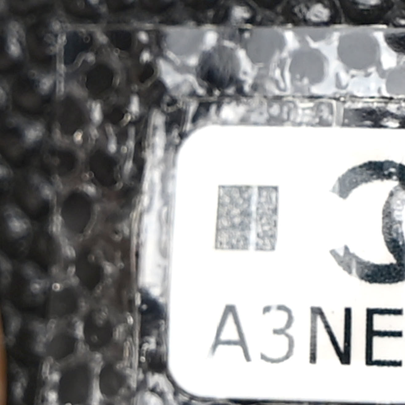 Caviar Quilted Small Cosmetic Case Black