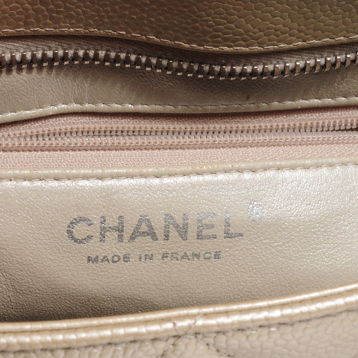 Caviar Medallion CC Tote Pearl
