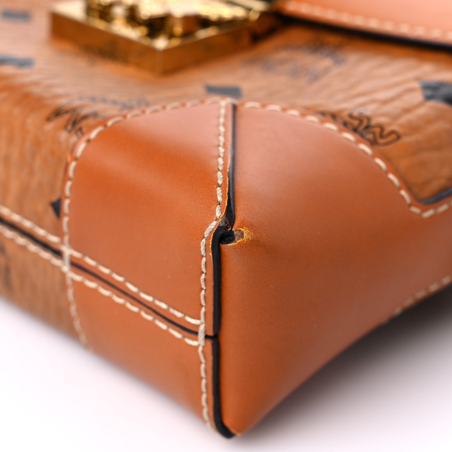 Visetos Soft Berlin Convertible Belt Bag Cognac