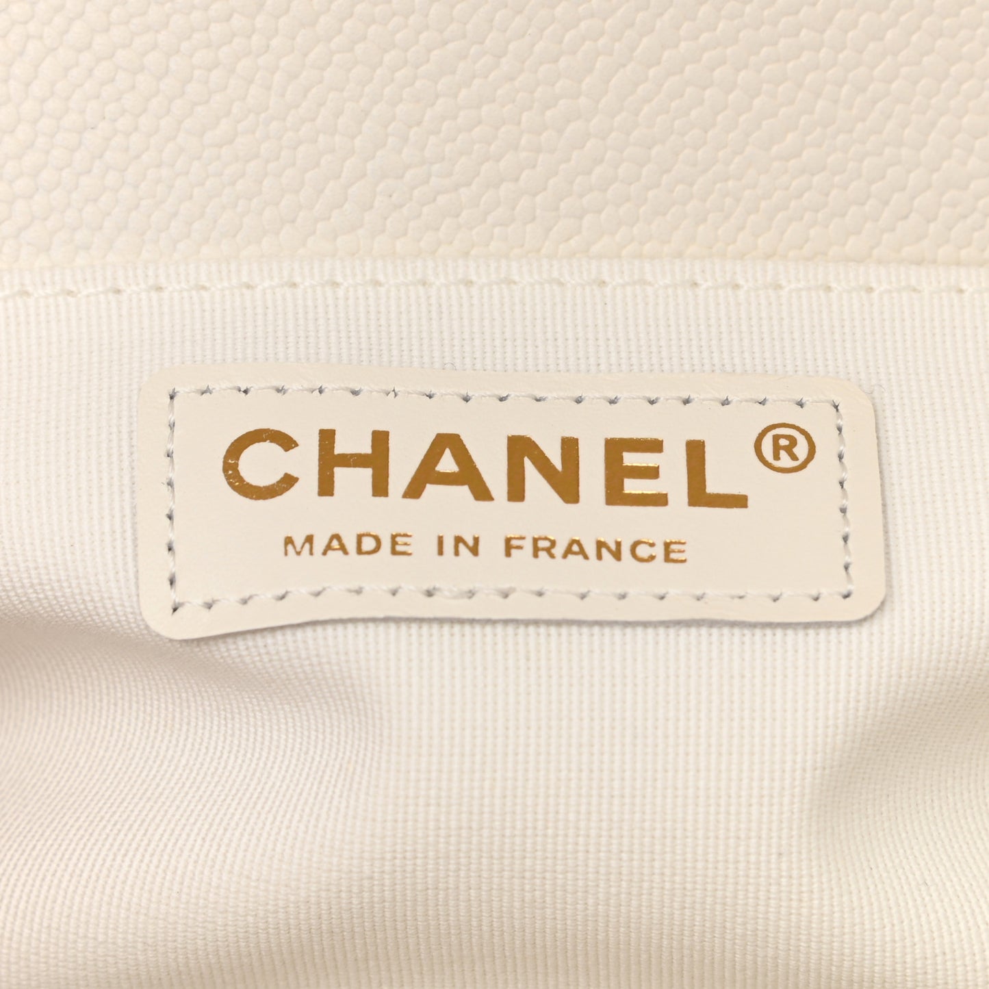 Caviar Quilted Medium Boy Flap White