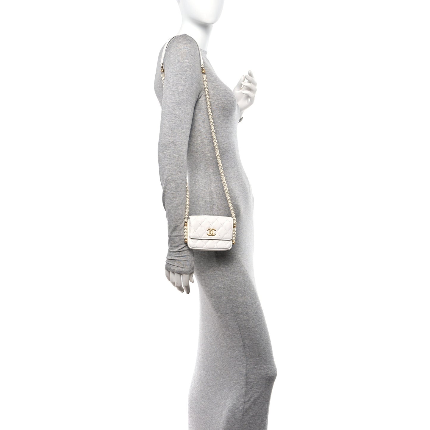Calfskin Quilted About Pearls Card Holder Flap With Chain White