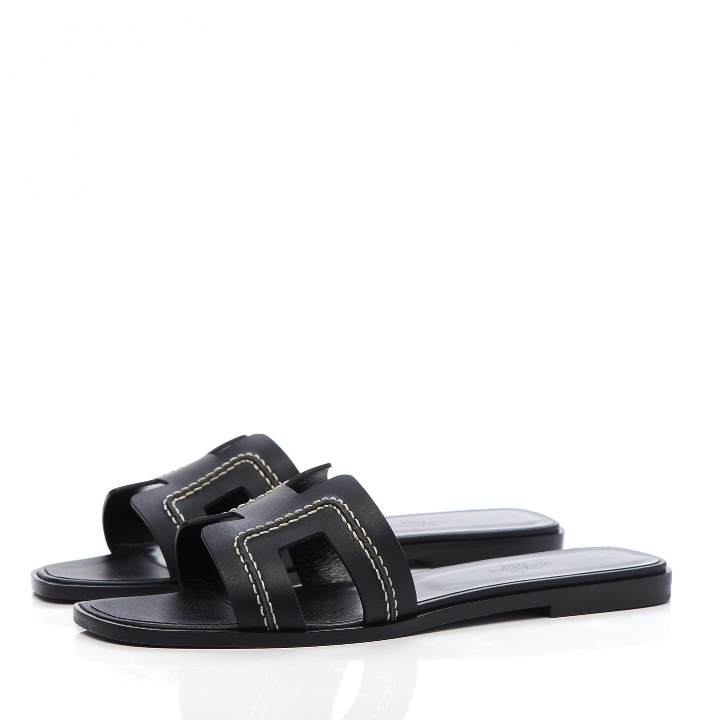 Calfskin Pique Oran Sandals 39 Black