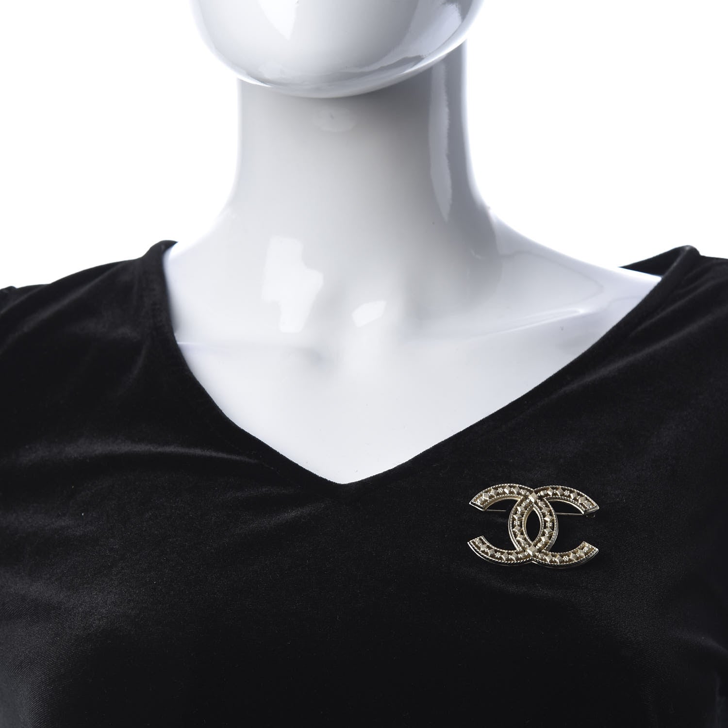 Chanel CC Brooch Gold 2 of 5