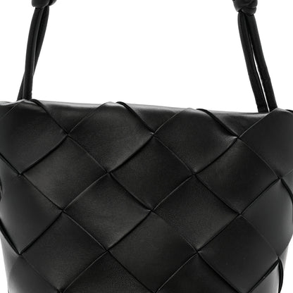 Bottega Veneta Nappa Maxi Intrecciato Clasp Bucket Bag Black 7 of 11
