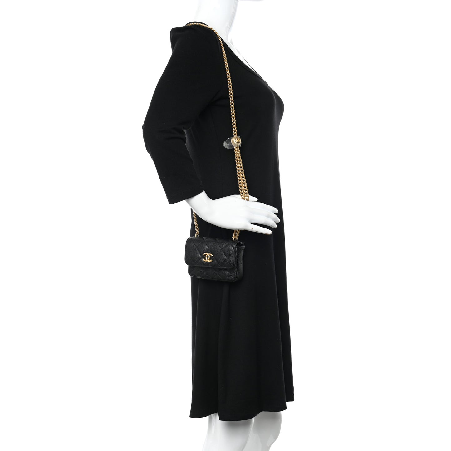 Caviar Quilted Sweetheart Clutch With Chain Black