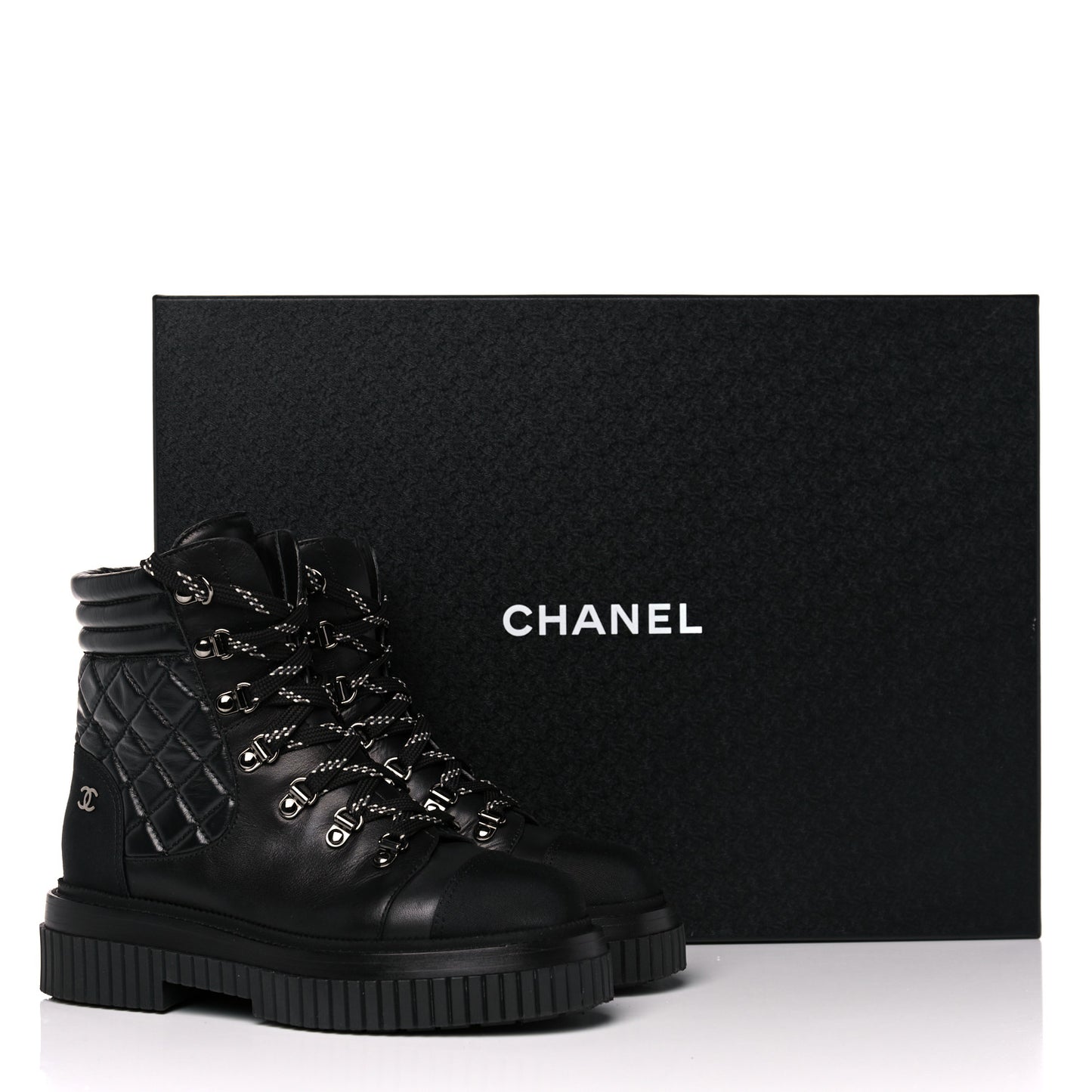 Calfskin Grosgrain Quilted Lace Up Boots 37 Black Grey