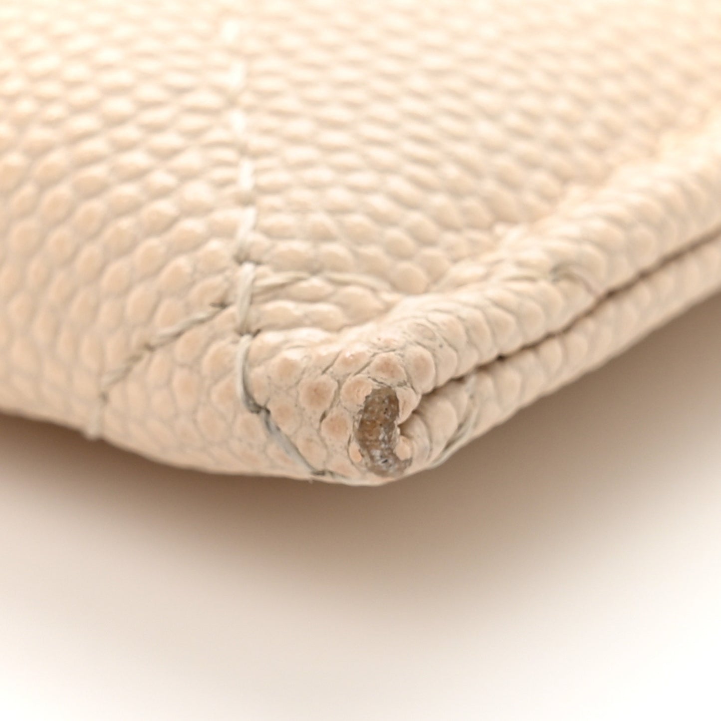 Caviar Quilted Card Holder Light Beige