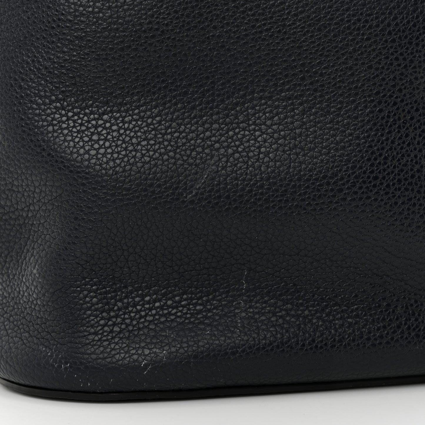 Vitello Daino Logo Crossbody Bag Baltico
