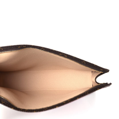 Louis Vuitton Monogram Game On Toiletry Pouch 26 5 of 10