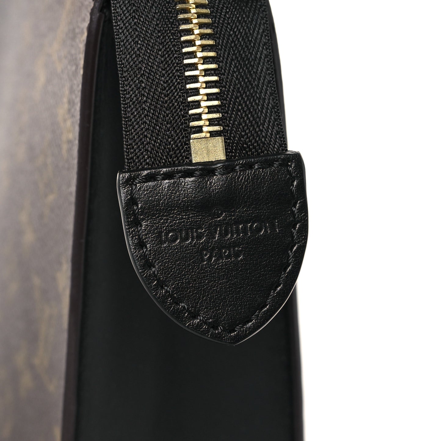 Monogram Poche Toilette NM