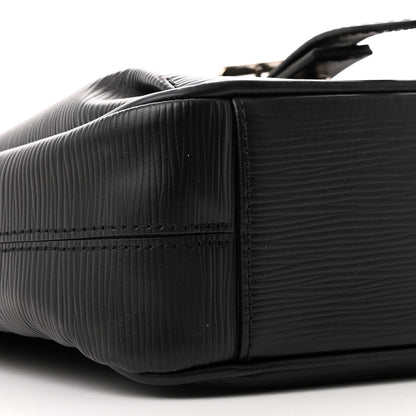 Louis Vuitton Epi Christopher Messenger Black 9 of 10