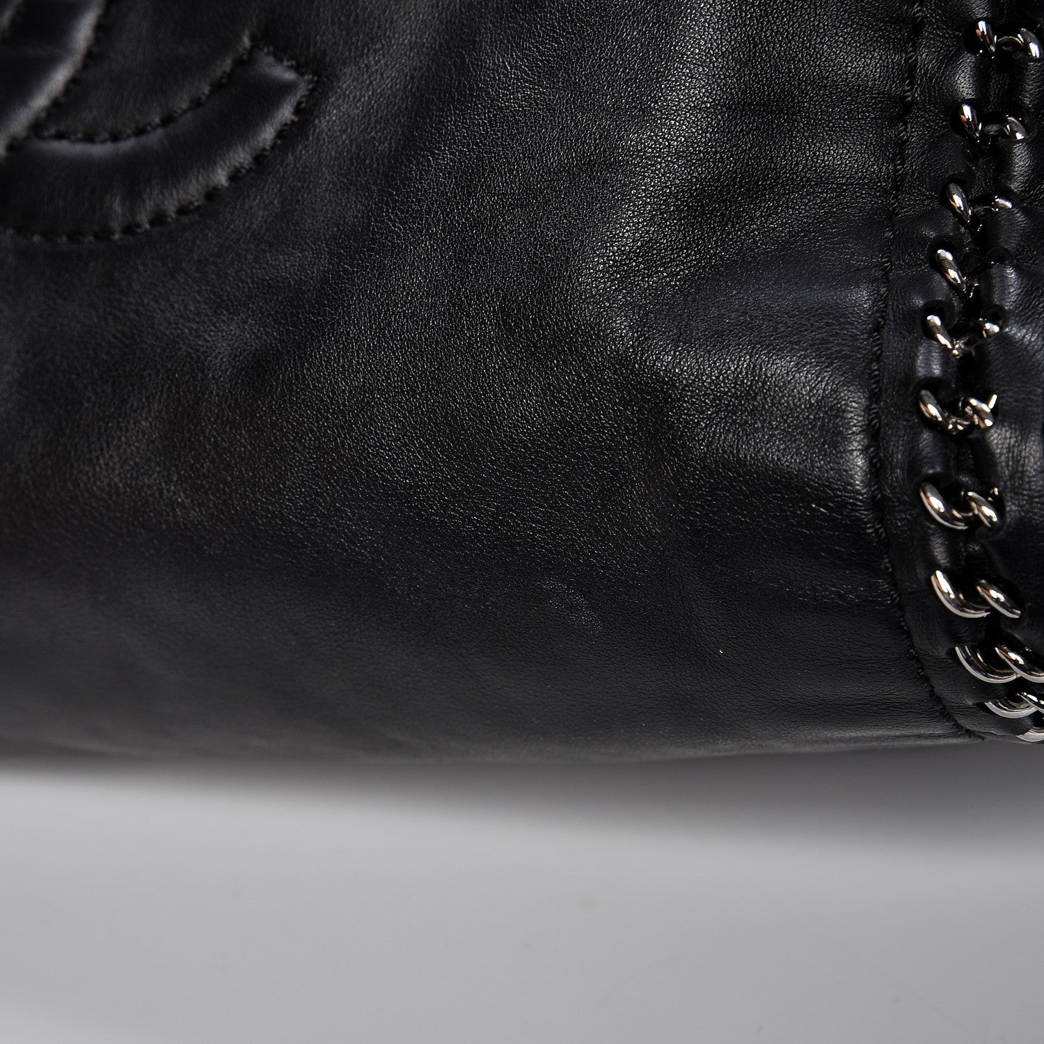 Chanel Smooth Calfskin Medium Luxe Ligne Bowler Black 12 of 13
