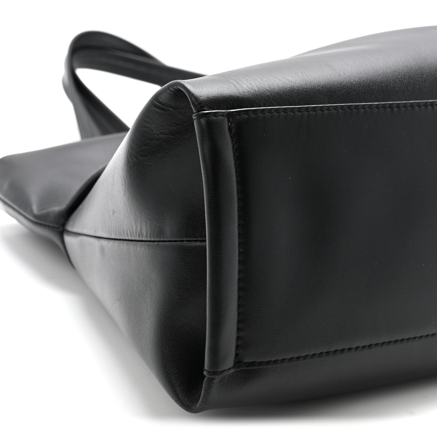 Chloe Calfskin Judy East West Tote Black 8 of 9