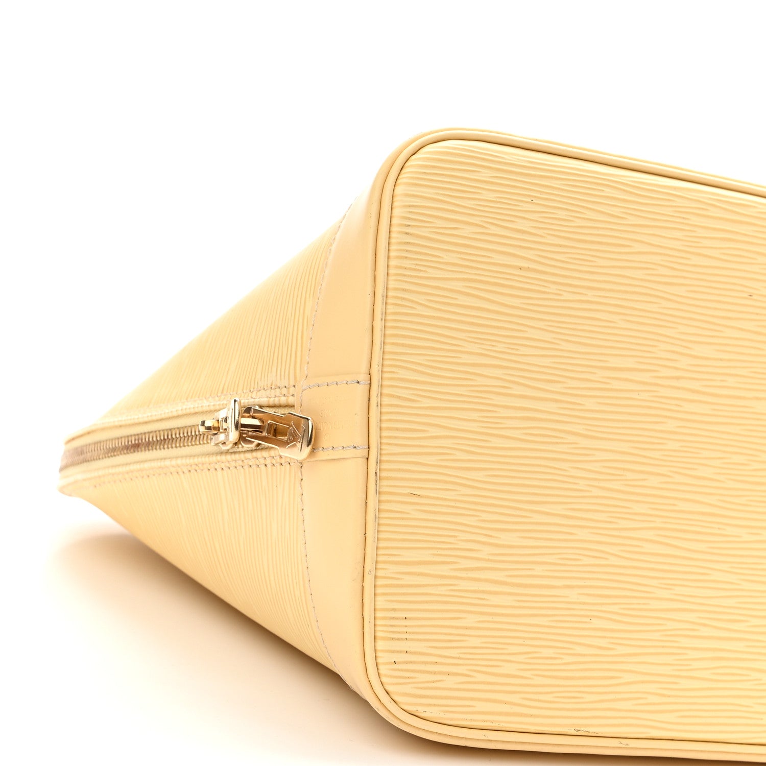Louis Vuitton Epi Alma PM Vanilla 9 of 19