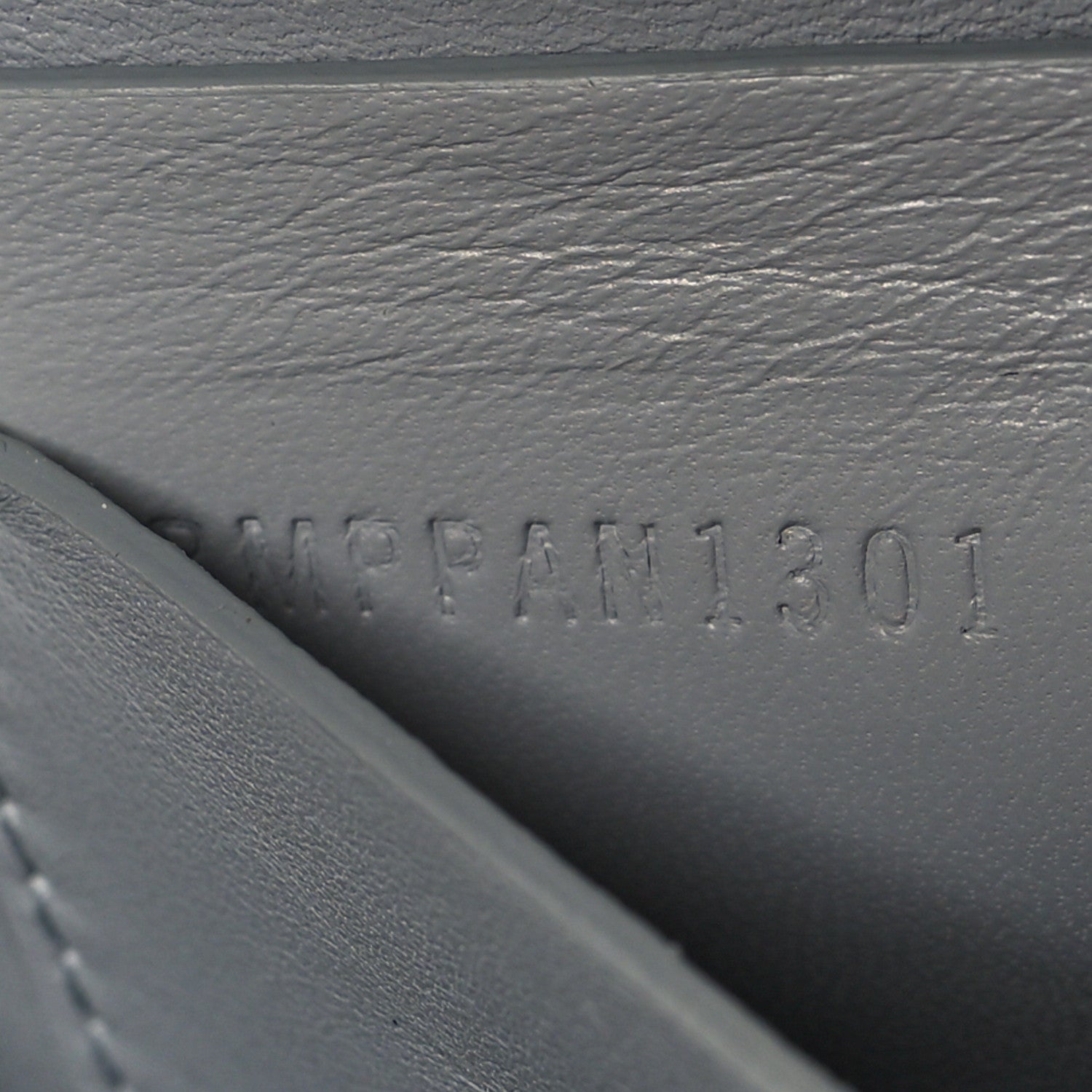 Burberry Smooth Calfskin Small Grace Bag Grey 7 of 10
