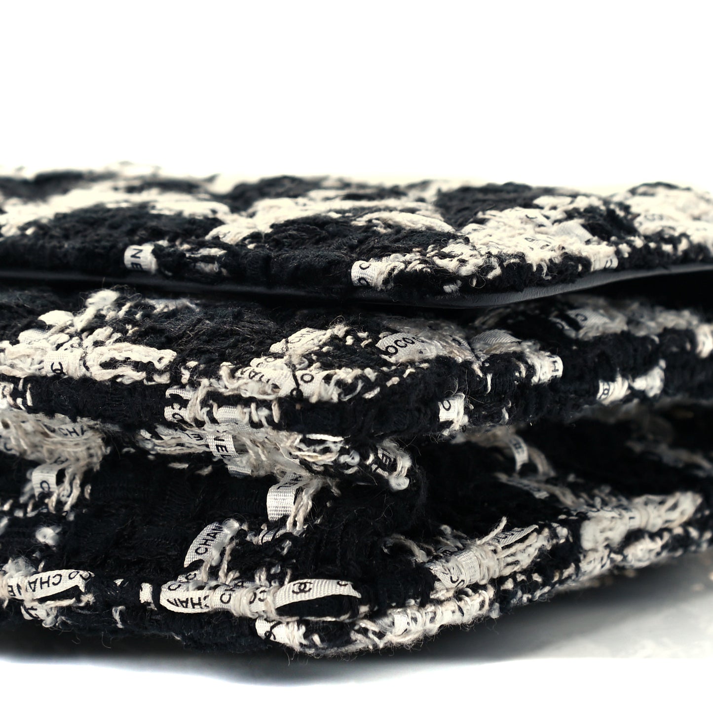 Tweed Quilted Wallet On Chain WOC Black Ecru White