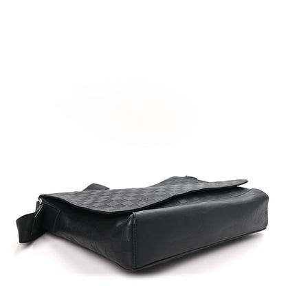 Louis Vuitton Damier Infini District MM Onyx 4 of 9