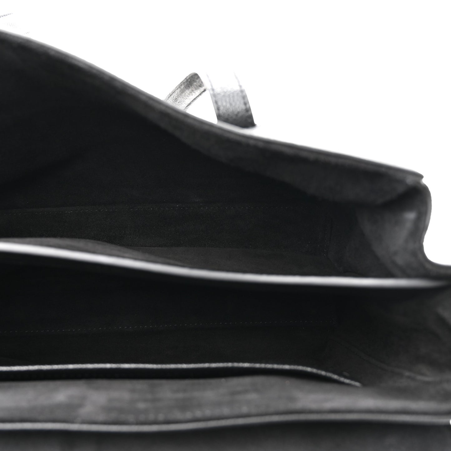Supple Grained Calfskin Medium Soft 16 Bag Black