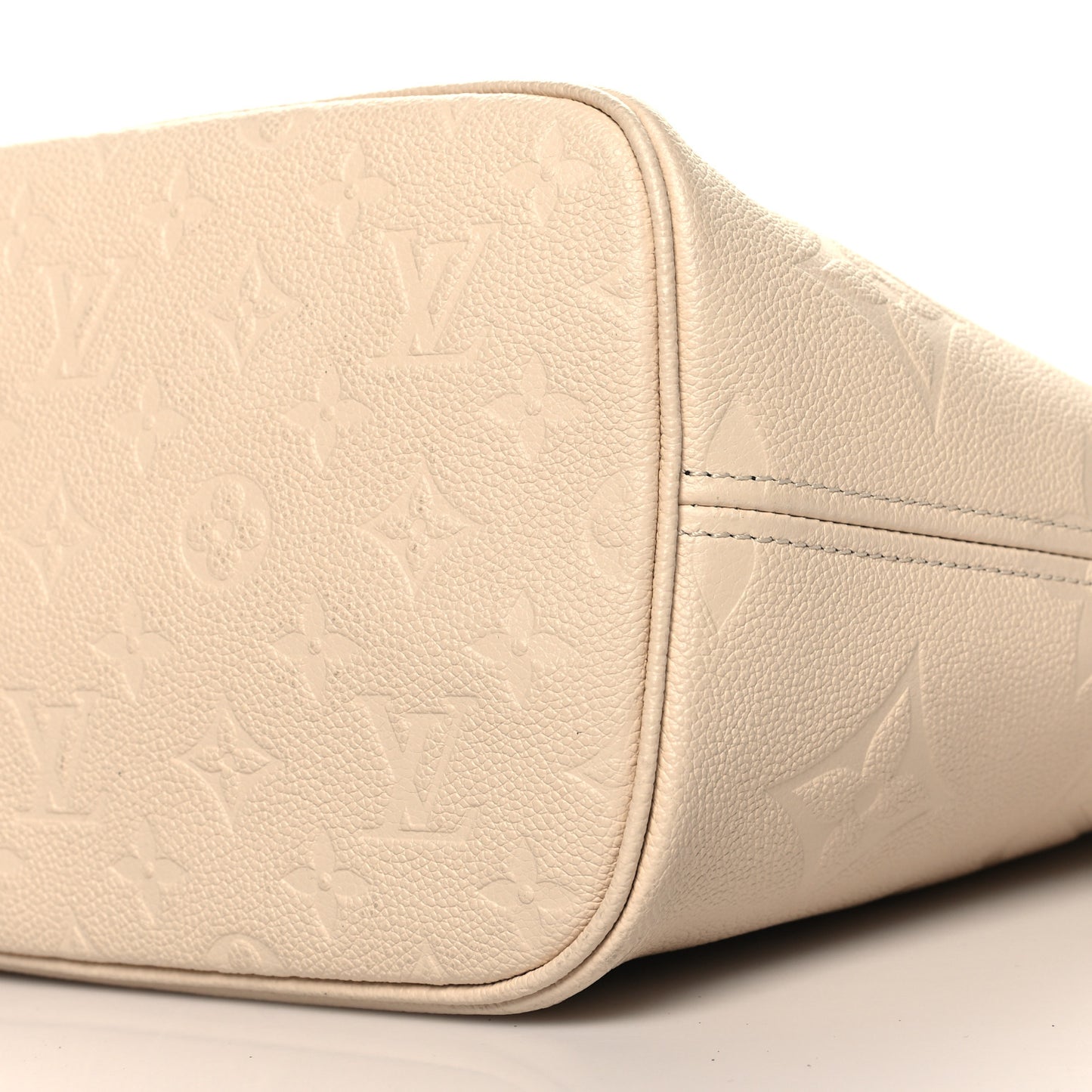 Empreinte Monogram Giant Neverfull MM Cream