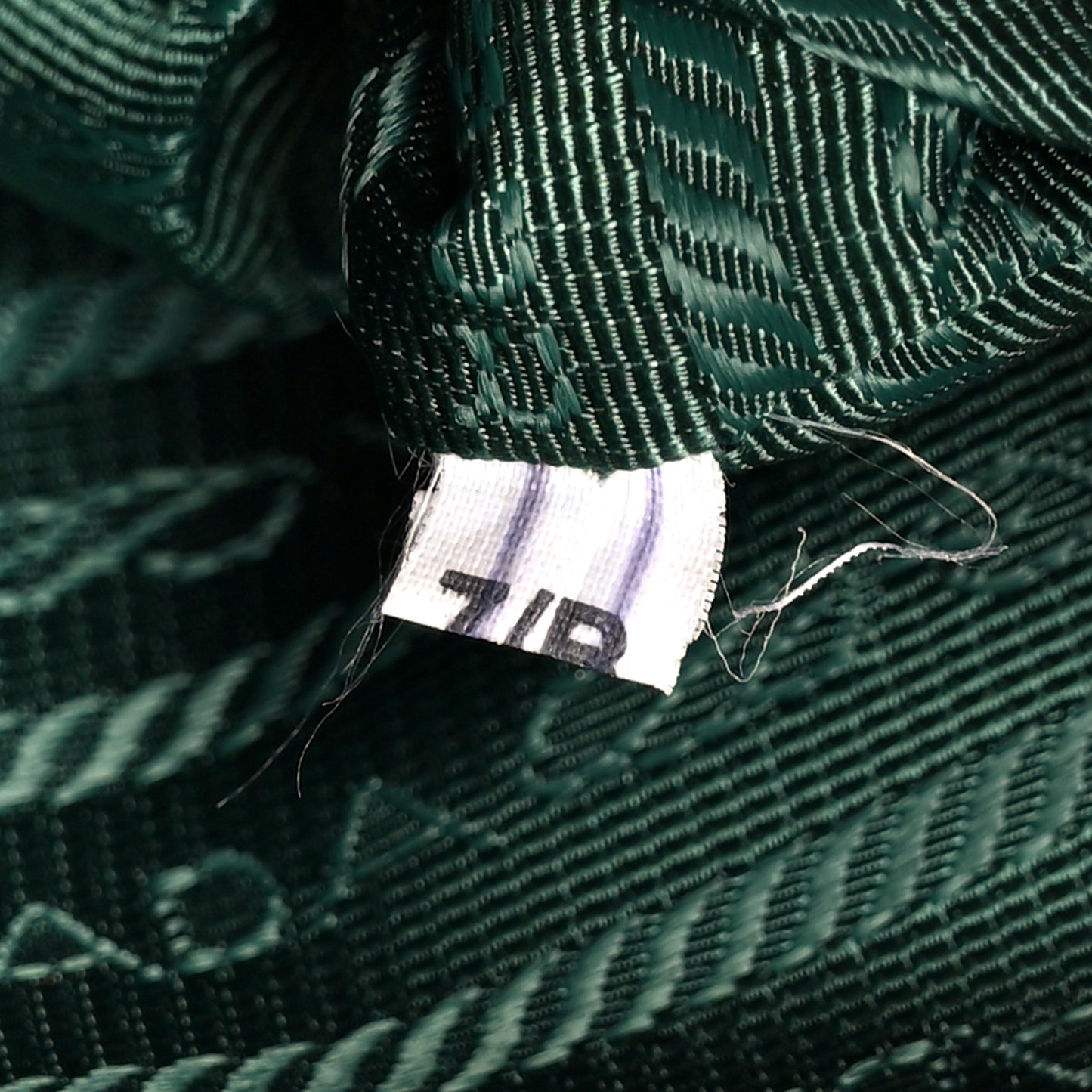 Saffiano Medium Galleria Double Zip Tote Biliardo