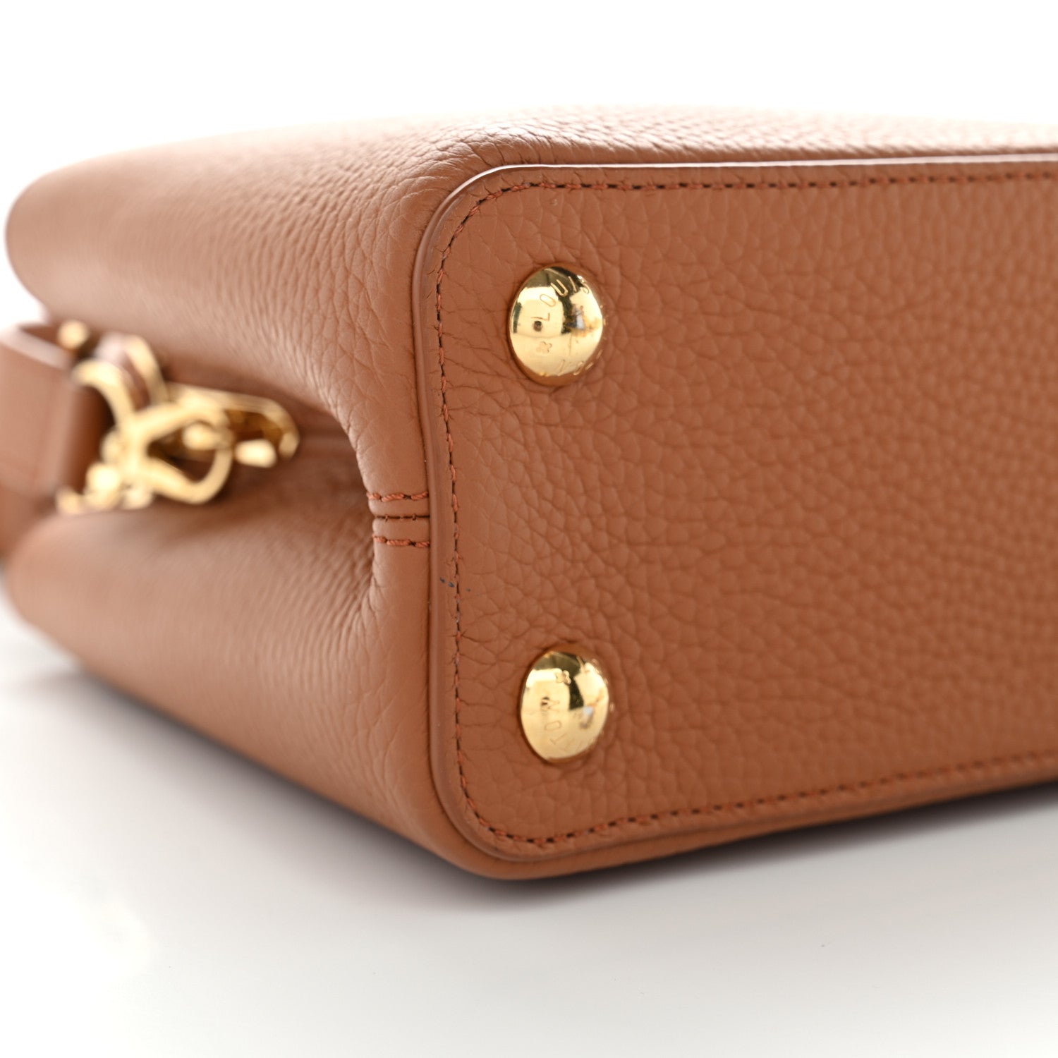 Louis Vuitton Taurillon Capucines BB Tan 9 of 10