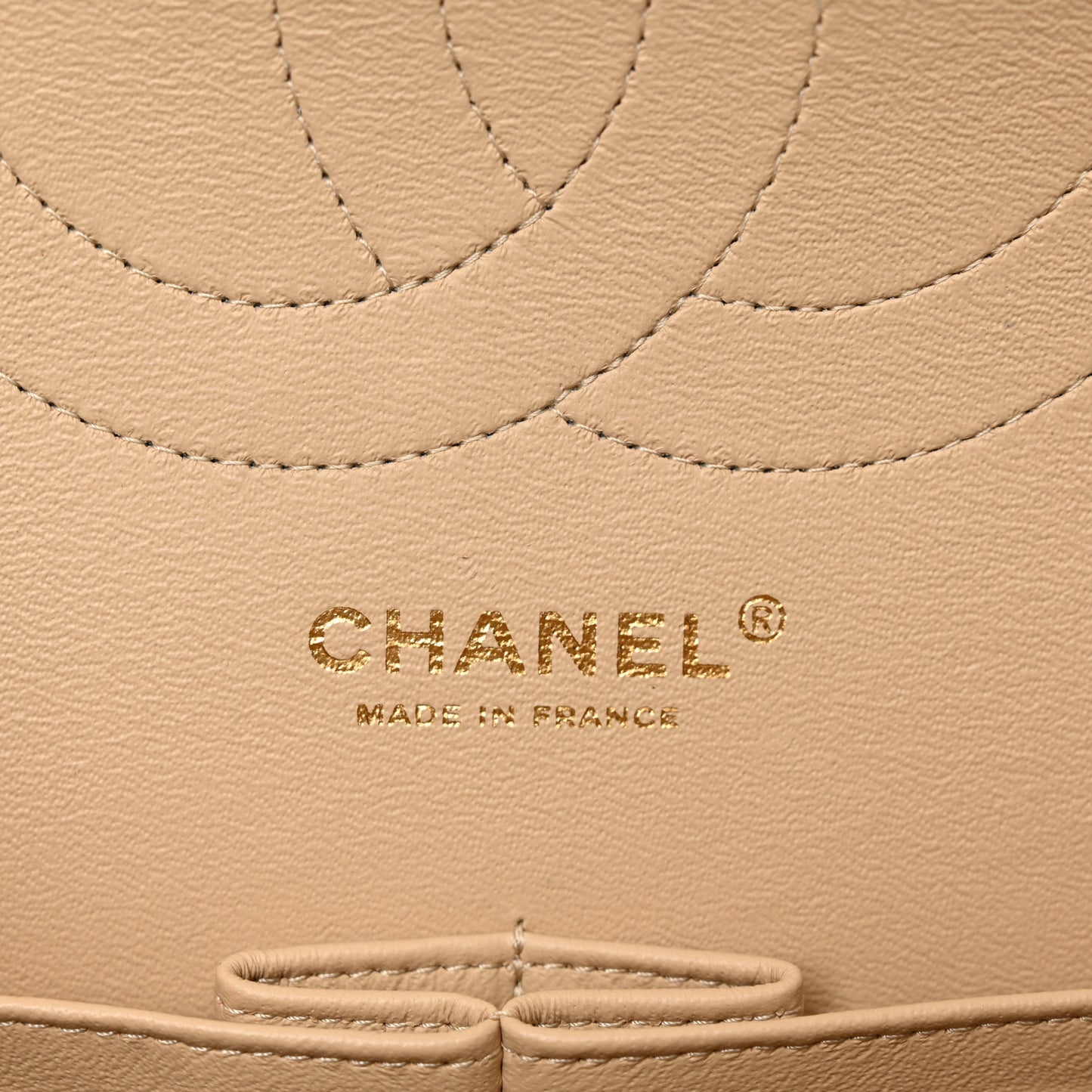 Caviar Quilted Jumbo Double Flap Beige Clair