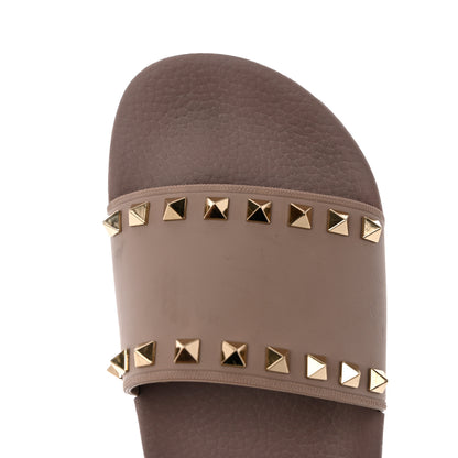 Valentino Garavani Rubber Rockstud Slide Sandals 38 Poudre 9 of 13