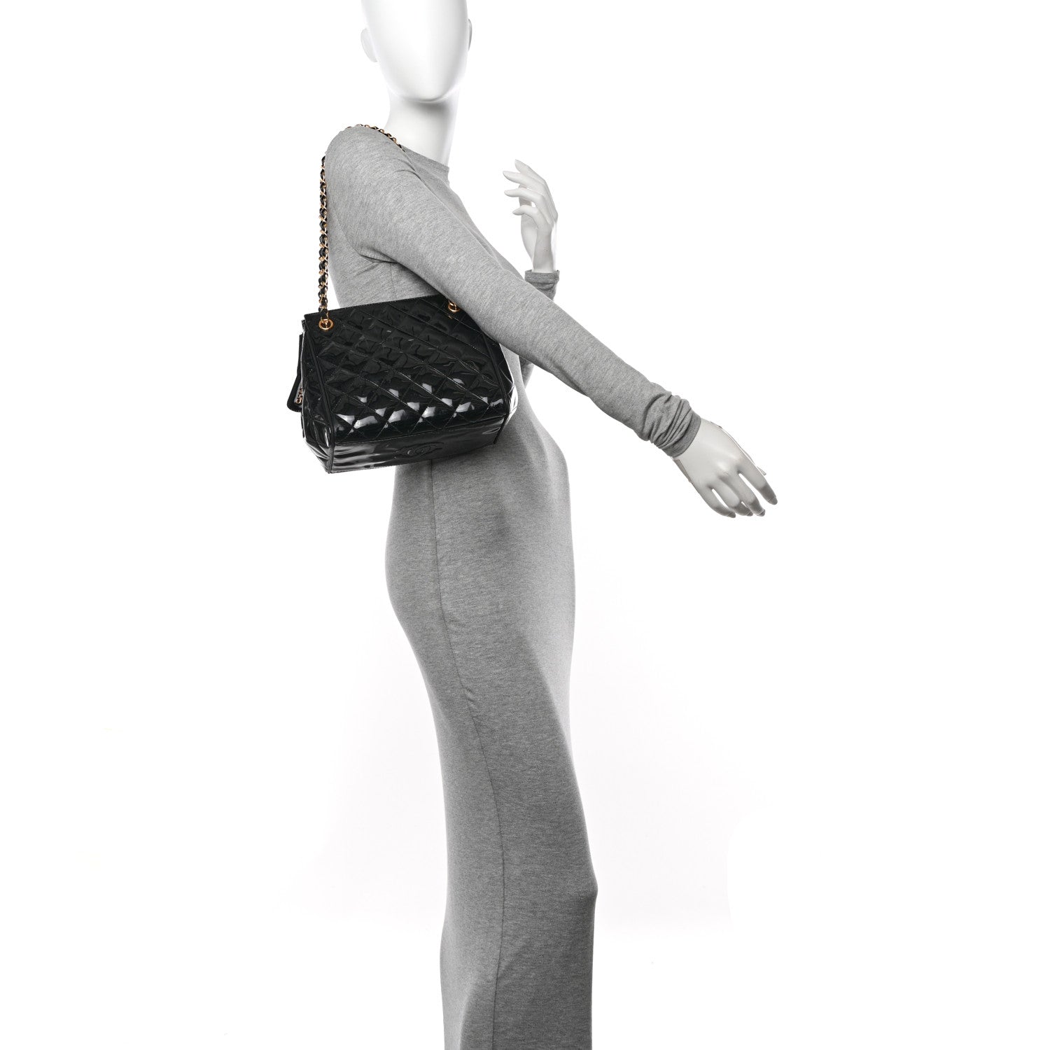 Chanel Patent Quilted CC Shoulder Bag Black 2 of 15