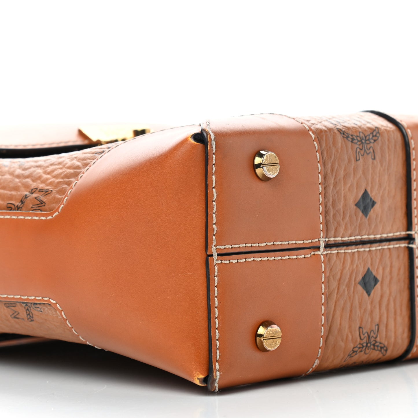Visetos Small Soft Berlin Crossbody Cognac