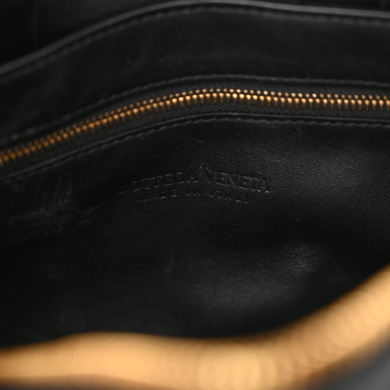 Bottega Veneta Lambskin Maxi Intrecciato Brick Cassette Bag Black 7 of 15