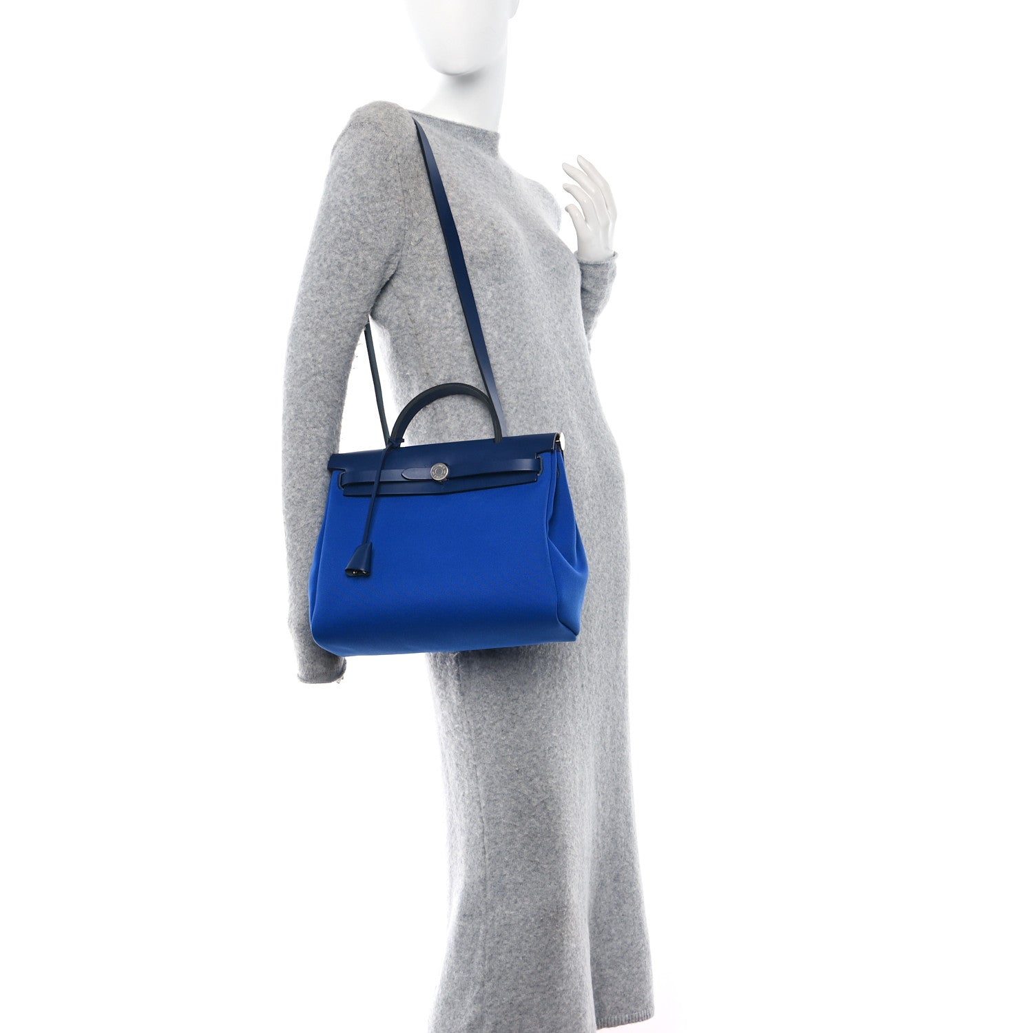 Hermes Toile Militaire Vache Hunter Herbag Zip Retourne 31 PM Bleu Bill Bleu Saphir 2 of 12