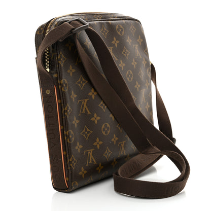 Louis Vuitton Monogram Trotteur Beaubourg 3 of 12