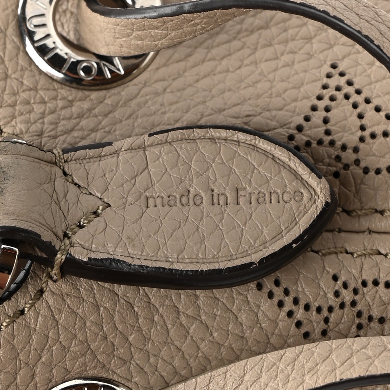 Louis Vuitton Mahina Bella Galet 6 of 13